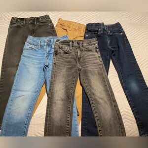 Old Navy Boys Jeans (5 pairs) Size 6